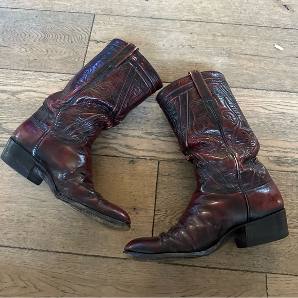 Lucchese Shoes - lucchese cowboy western boots vintage brown leather pull on women’s 9 D flawed !